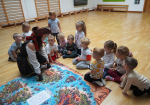 Czterolatki podczas spotkania z piratami