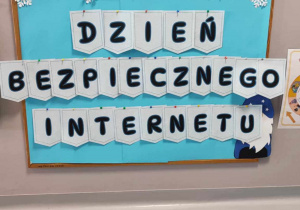 Napis z okazji Dnie bezpiecznego internetu