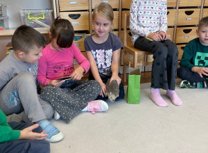 ,, Kwadrans na czytanie'' - wizyta Zuzi.