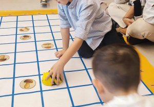 Zabawy z pszczółką BeeBot