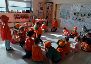 zabawy w kole przy muzyce