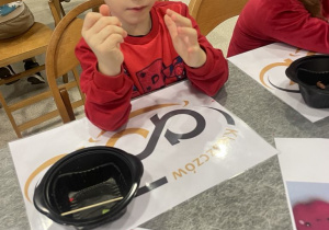 Noe ugniata modelinę