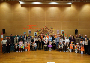 wspólne zdjęcie wszystkich zebranych osób