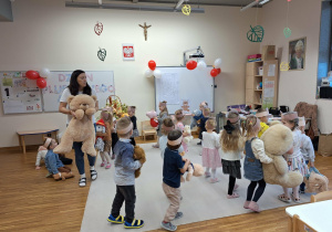 wspólna zabawa z misiami