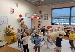 wspólna zabawa z misiami