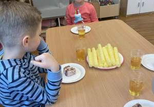 urodzinowy poczęstunek