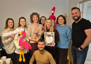 grupowe zdjęcie w Fundacji Gajusz