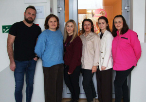 grupowe zdjęcie w Fundacji Gajusz