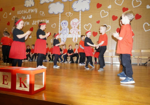 6-latki tańczą