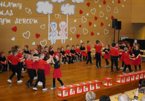 6-latki tańczą swinga