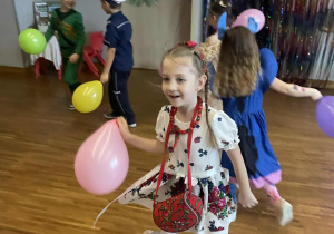 Zabawa z balonami