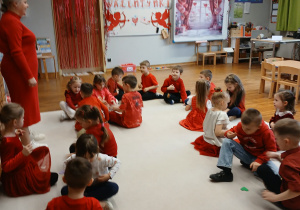 Zabawy walentynkowe z Panią Kasią