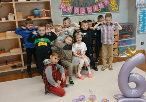 Pamiątkowe zdjęcie z chłopcami