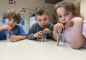 Ćwiczenia oddechowe z wodą