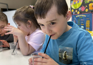 Ćwiczenia oddechowe z wodą