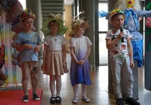 sześciolatki mówią wiersze