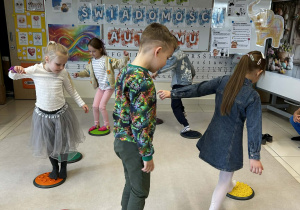 Spacer po ścieżce sensorycznej