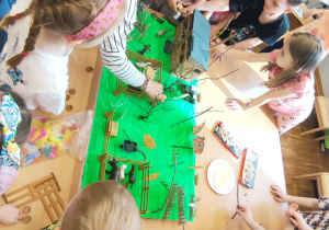 Wspólnie tworzymy makietę gospodarstwa ekologicznego